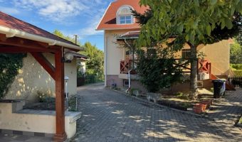SASHALOM CSENDES MELLÉKUTCÁJÁBAN KIVÁLÓ ÁLLAPOTÚ CSALÁDI HÁZ ELADÓ!
