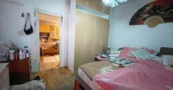 BUDAPEST 18.KERÜLETÉBEN, SZEMERE TELEPEN, ASZFALTOZOTT, CSENDES UTCÁBAN 530 M2-ES TELKEN 33.5 M2-ES OLDALHATÁROS CSALÁDI HÁZ ELADÓ!