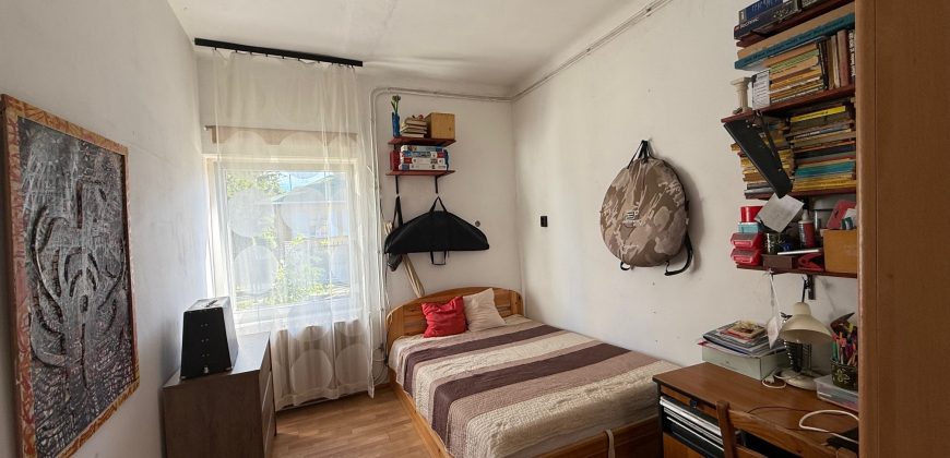 Eladó 3 szobás, kertkapcsolatos otthon Pestújhely központi részén!
