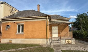 Újpest kervárosában családi ház eladó!