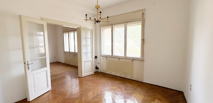 Újpest kervárosában családi ház eladó!