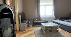 KISTARCSA VÁROSKÖZPONTJÁBAN KÉTSZOBÁS, HALLOS, BELSŐ UDVAROS, 62 M2-ES LAKÁS ELADÓ KIS LAKÓKÖZÖSSÉGBEN!!