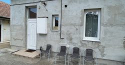 KISTARCSA VÁROSKÖZPONTJÁBAN KÉTSZOBÁS, HALLOS, BELSŐ UDVAROS, 62 M2-ES LAKÁS ELADÓ KIS LAKÓKÖZÖSSÉGBEN!!