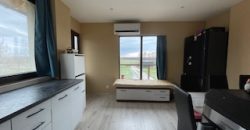 SOMLÓ-HEGY ASZFALTOZOTT UTCÁJÁBAN, SOMLÓI BORVIDÉKEN, PANORÁMÁS KILÁTÁSSAL, FELÚJÍTOTT CSALÁDI HÁZ ELADÓ!