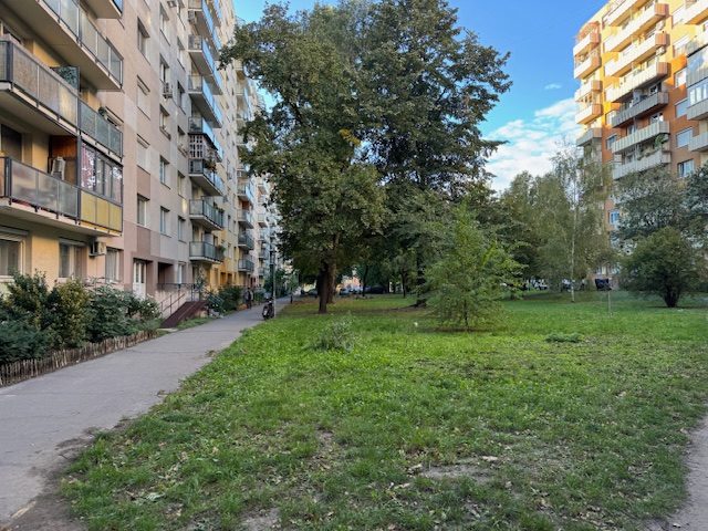 15.KERÜLET ZSÓKAVÁR UTCÁBAN PANELPROGRAMOS HÁZ 7. EMELTÉN FELÚJÍTOTT LAKÁS KIADÓ!