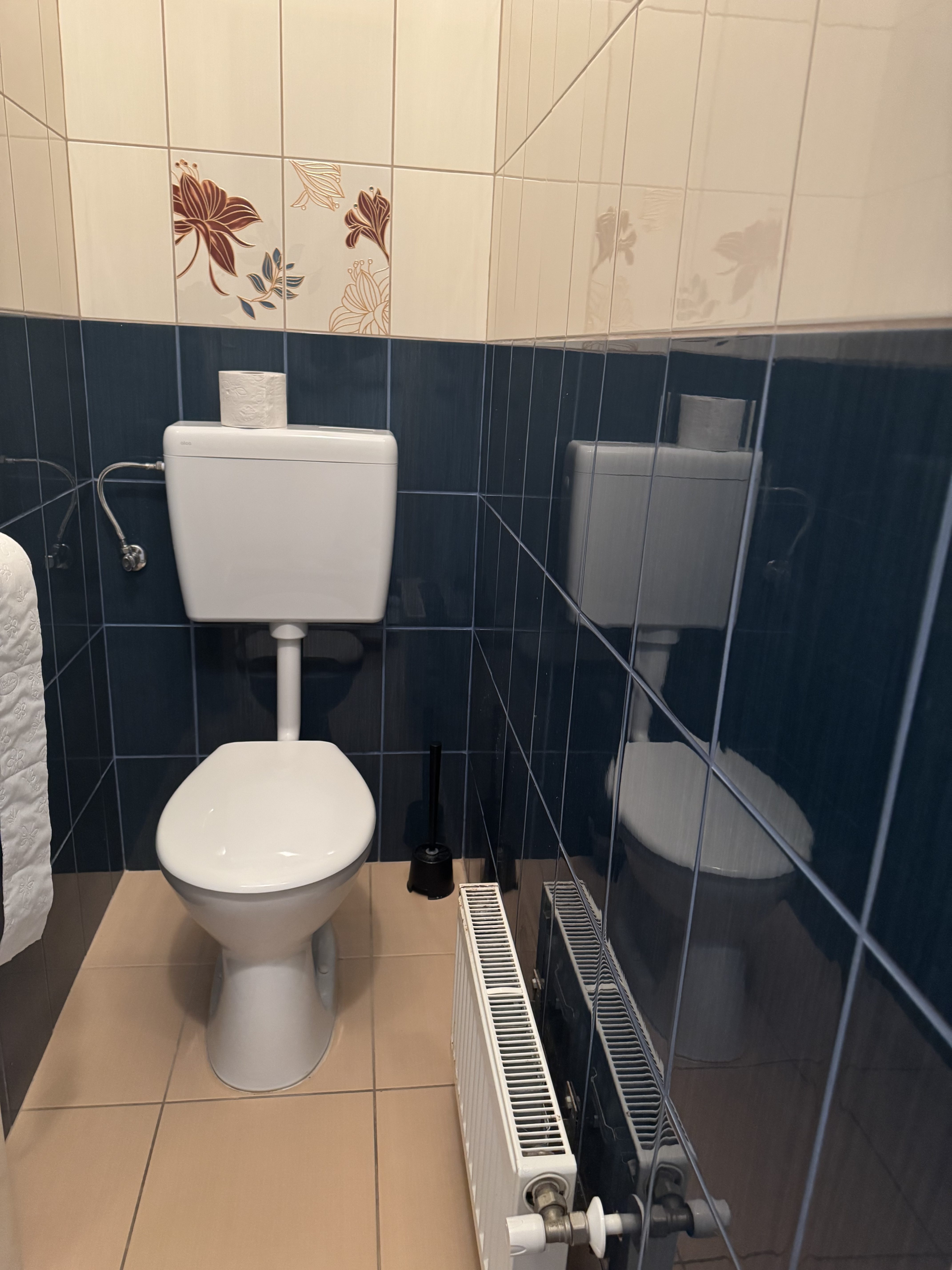 KÖZÉP-FERENCVÁROS LEGKIEMLKEDŐBB RÉSZÉN AZ ANGYAL UTCÁNBAN, JÓ ÁLLAPOTÚ LAKÁST KÍNÁLUNK ELADÁSRA.