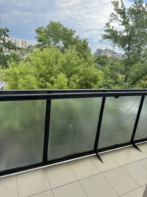 ÚJPEST FORGALOMTÓL MENTES CSENDES UTCÁJÁBAN – ELADÁSRA KÍNÁLUNK EGY SZÉP ÁLLAPOTÚ, ERKÉLYES TÁRSASHÁZI LAKÁST!